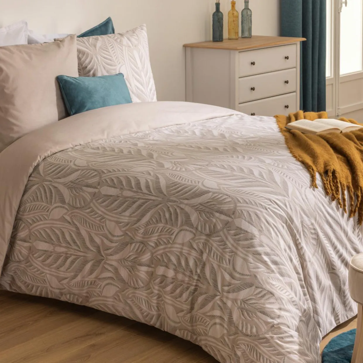 Housse de couette et deux taies coton (240 x 220 cm) Nalh Beige
