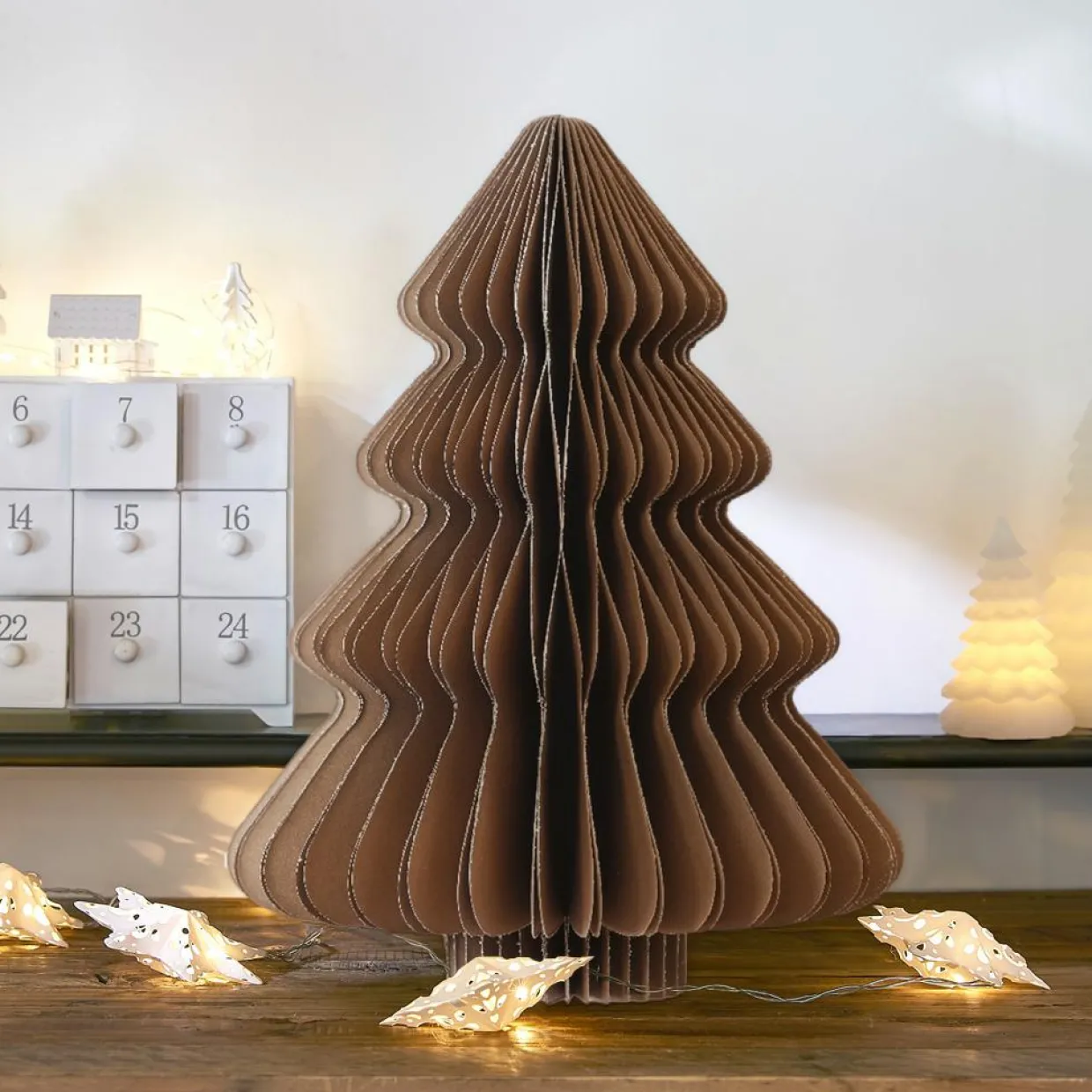 Sapin papier à suspendre (H40 cm) Fermeture Magnétique Brun