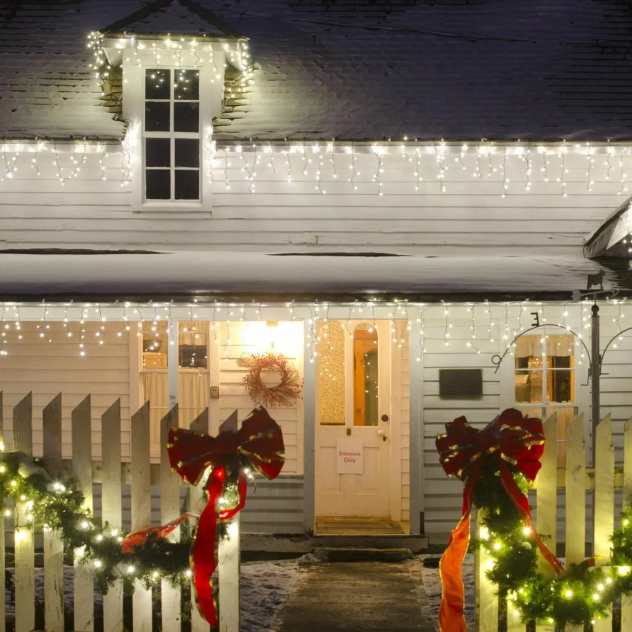 Stalactite lumineuse 11 m 259 LED câble noir Stars Blanc froid